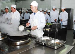 員工食堂承包與食堂托管