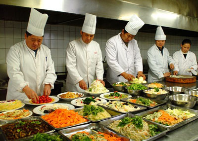 萬(wàn)康餐飲食堂承包托管是如何管理的